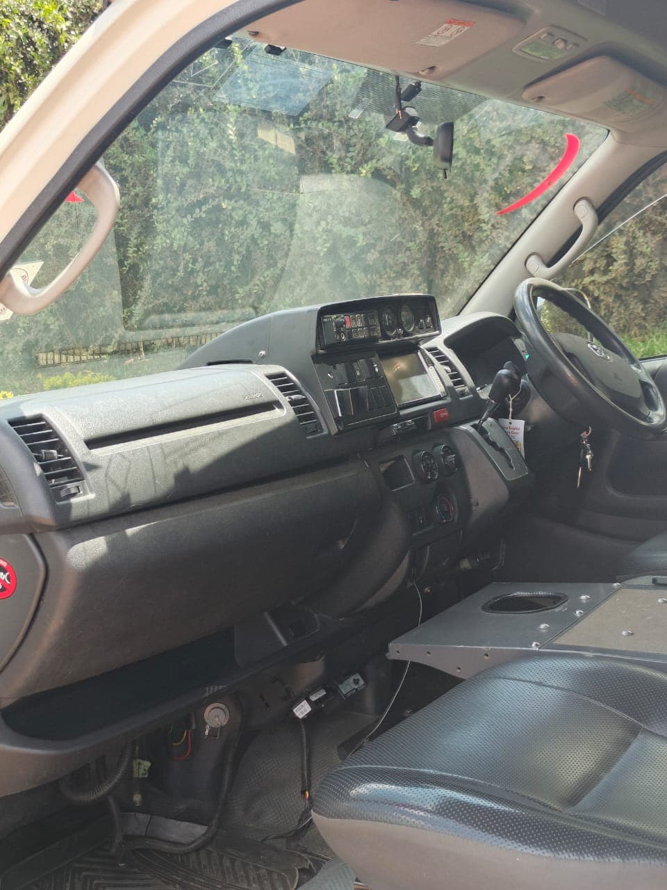 Toyota Hiace Ambulance thumbnail 6