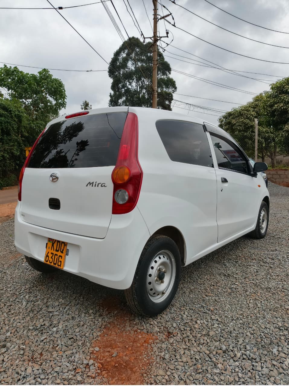 Daihatsu Mira thumbnail 3