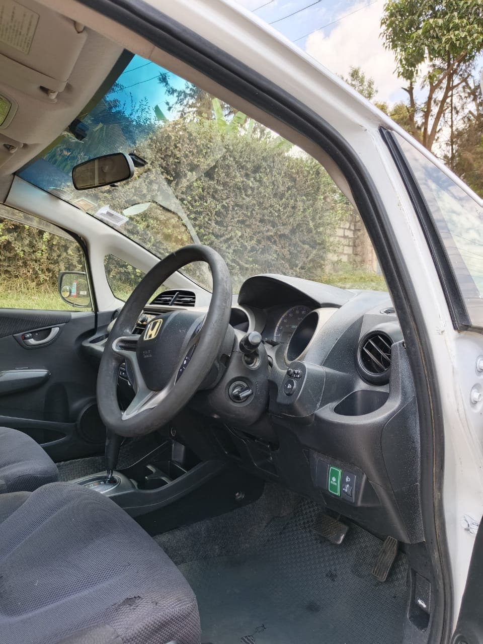 Honda Fit Hybrid thumbnail 14