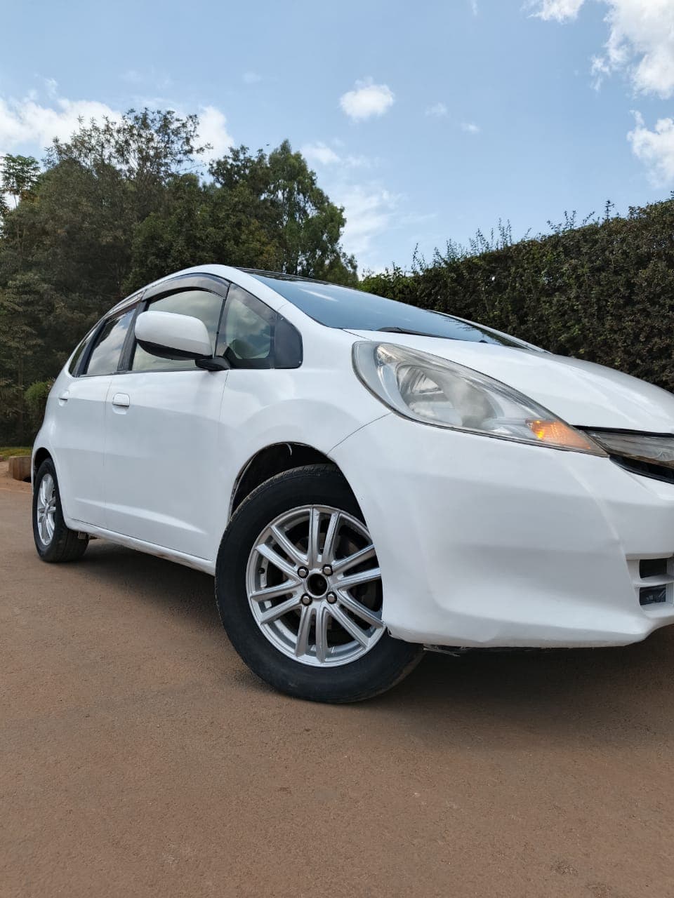 Honda Fit Hybrid - Image 1