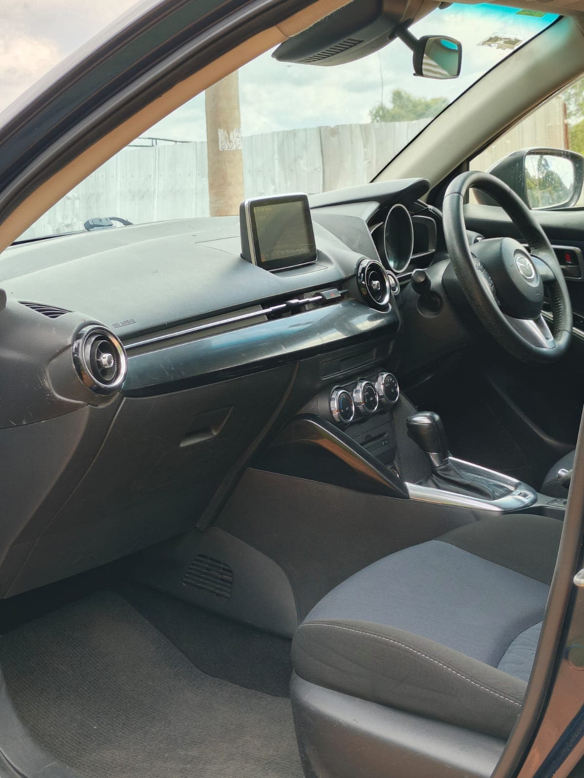 Mazda Demio thumbnail 13