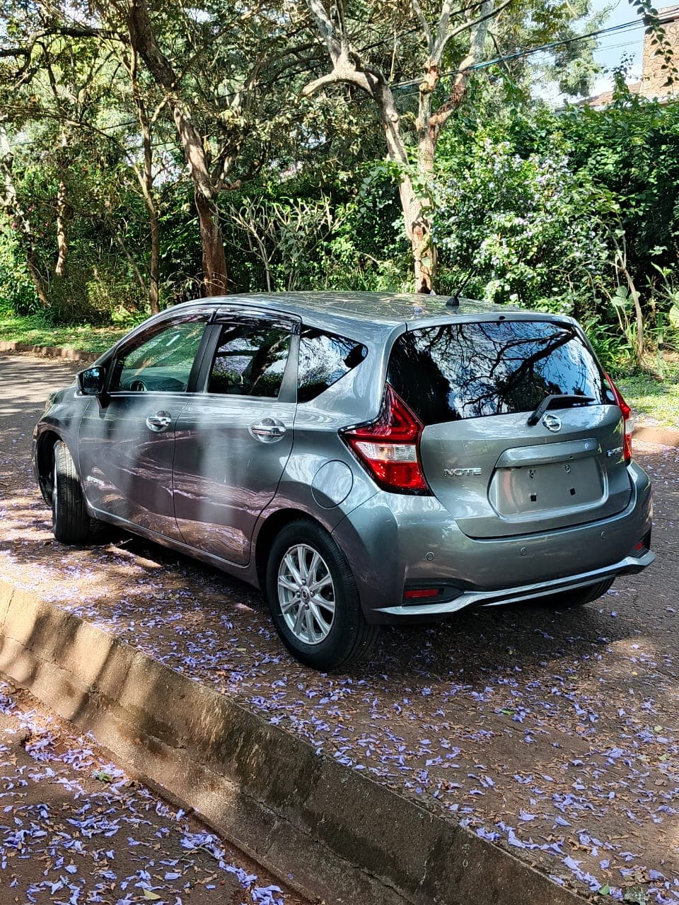 NISSAN NOTE E-POWER thumbnail 2