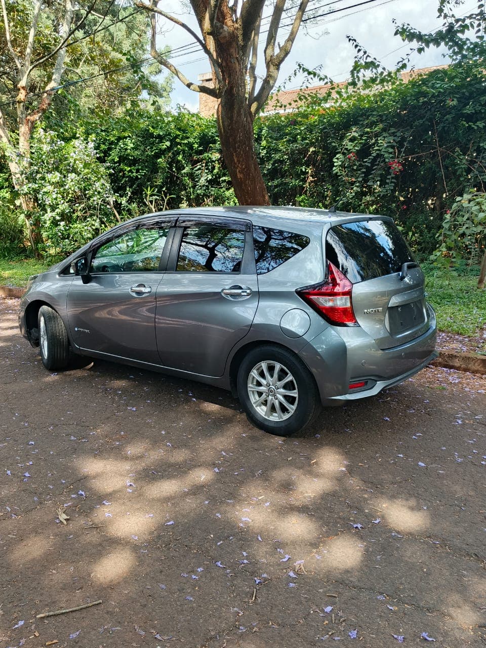 NISSAN NOTE E-POWER thumbnail 12